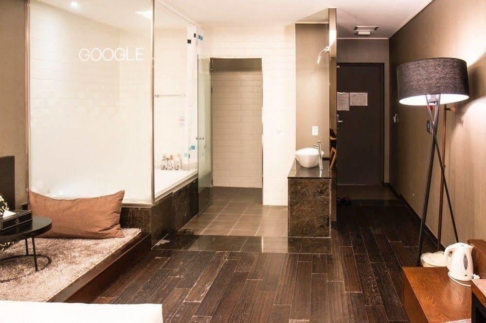 G Tourist Hotel Wolmido Inczhon Zewnętrze zdjęcie
