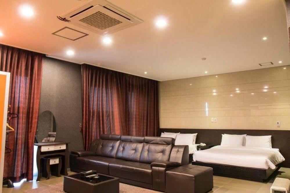 G Tourist Hotel Wolmido Inczhon Zewnętrze zdjęcie